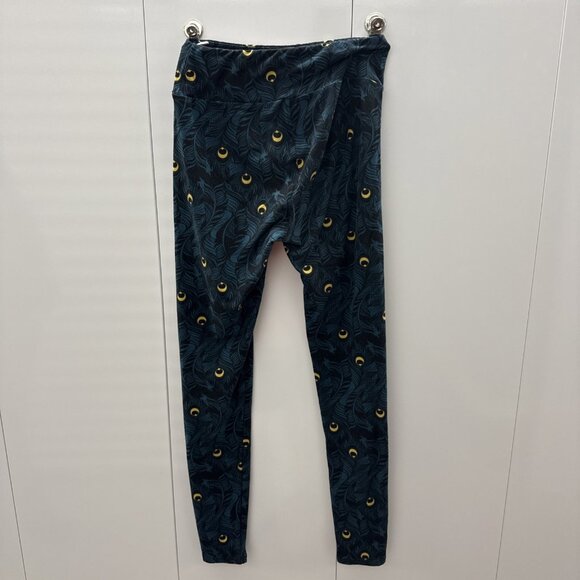 LuLaRoe Leggings - Black with Peacock Feather PAO One Size Measurement In Photo - Picture 4 of 9
